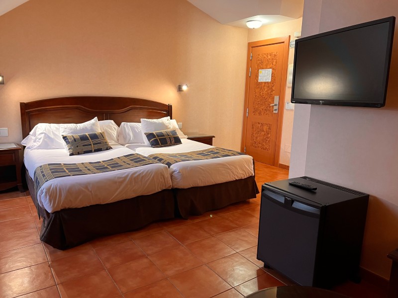 Hospedium-Hotel-Los-Lanceros-Habitación-Doble-Superior-8