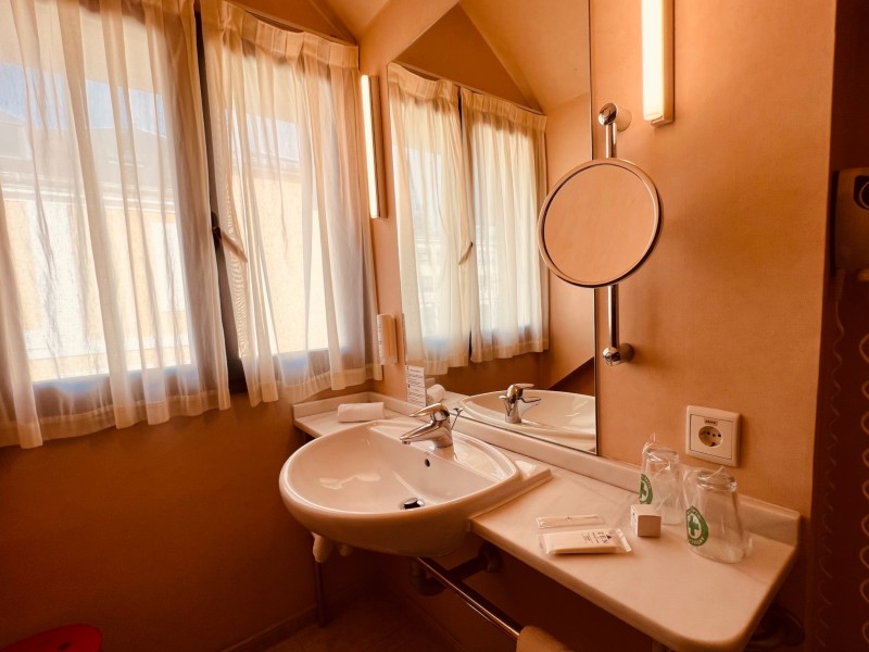 Hospedium-Hotel-Los-Lanceros-Habitación-Doble-Superior-baño-5